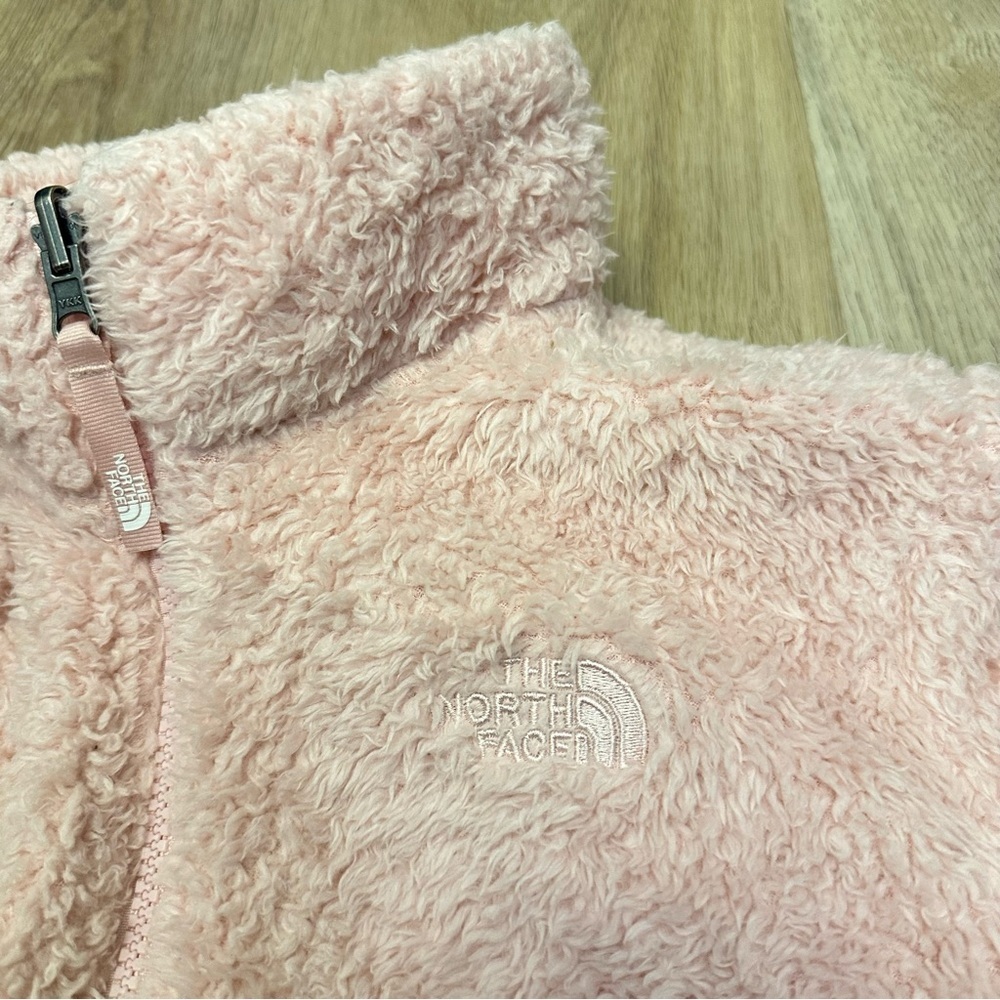 The North Face Soft Pink Fleece Jacket - Picture 6 of 9